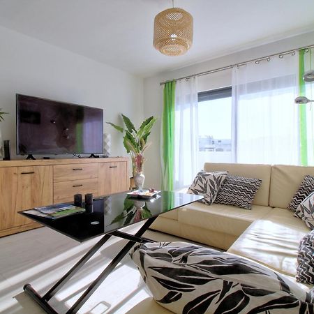 Ferienwohnung Center Location, Ac, Swimming Pool, And Parking Olhão Exterior foto