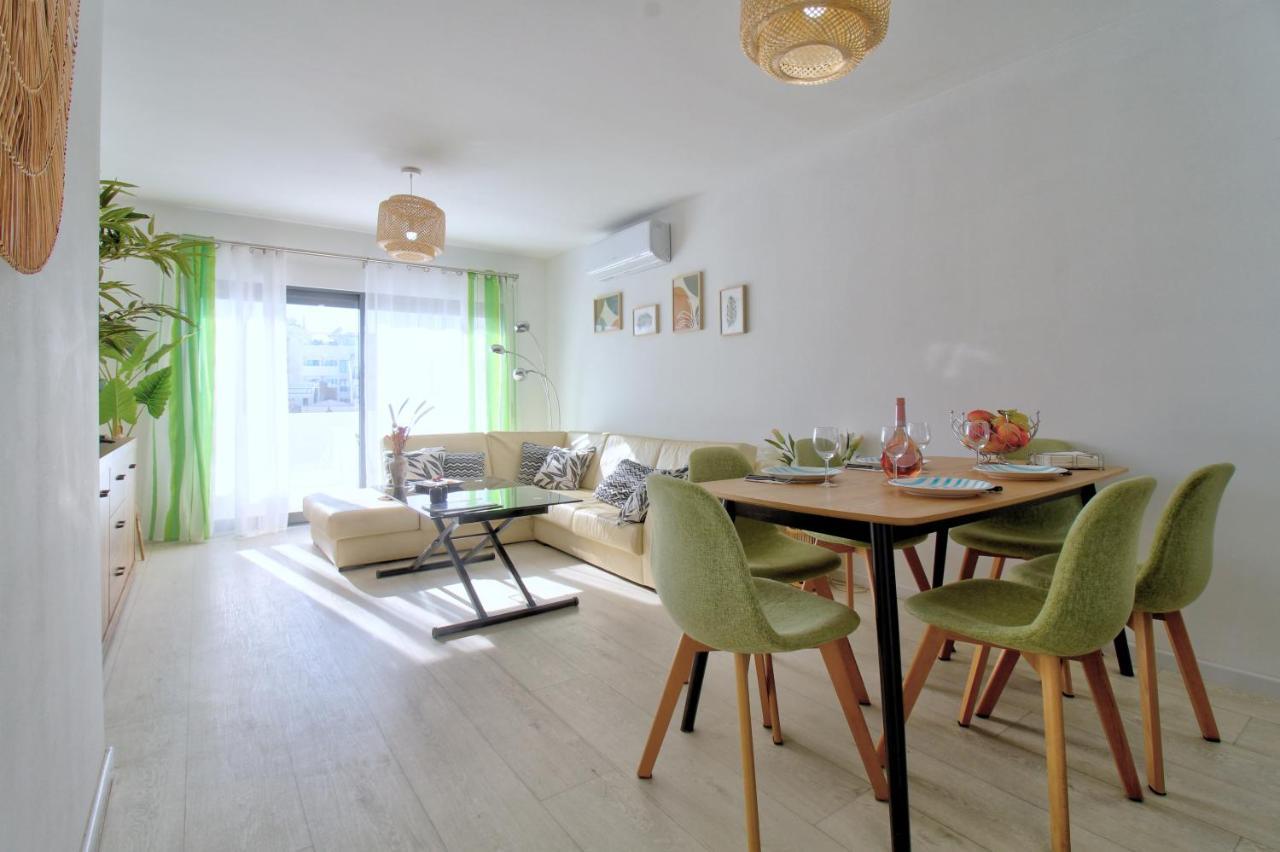 Ferienwohnung Center Location, Ac, Swimming Pool, And Parking Olhão Exterior foto