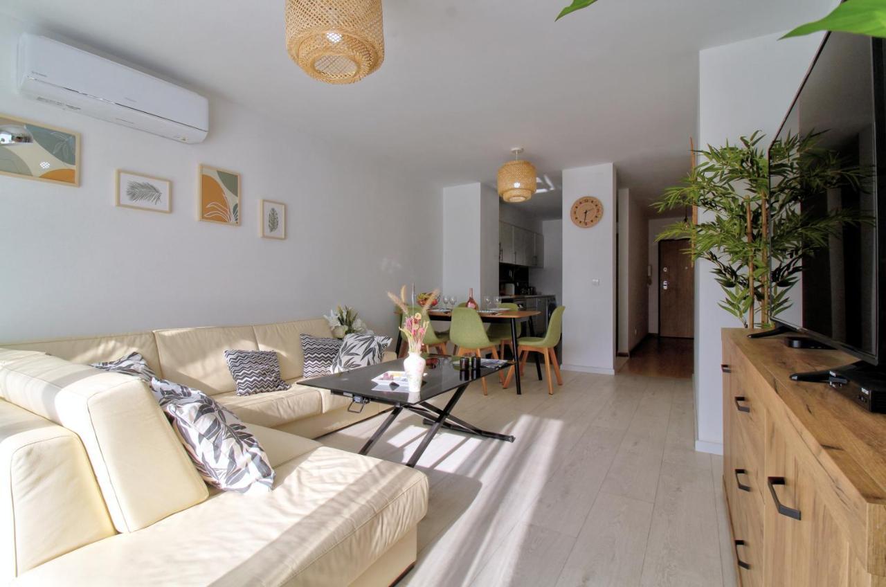 Ferienwohnung Center Location, Ac, Swimming Pool, And Parking Olhão Exterior foto